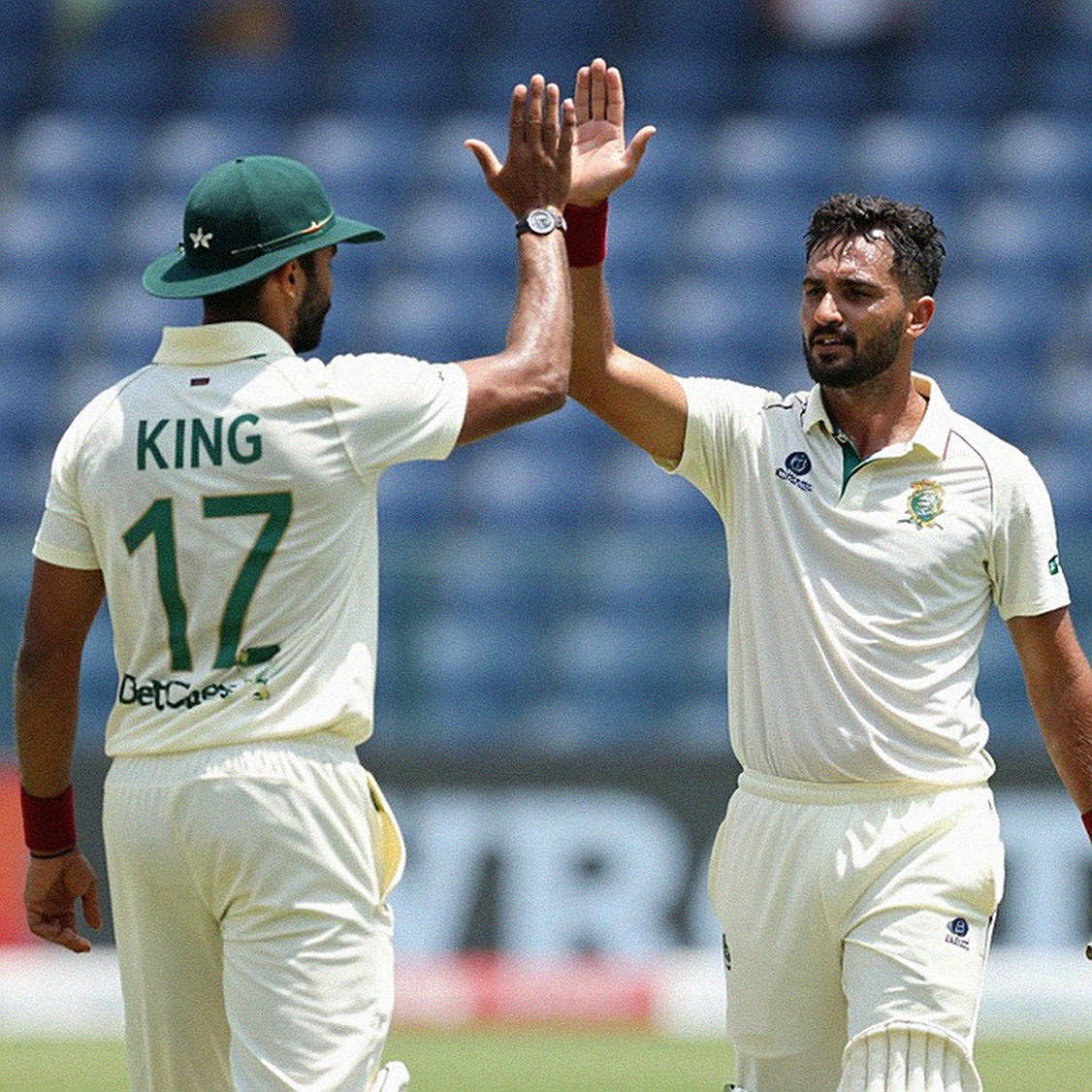 অকশনের দাম আর মাঠের দাম: এশিয়ার ফ্র্যাঞ্চাইজি বাজারে যে ৪২টি কলাম কেউ পড়ে না