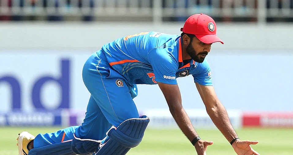 আট দশমিক দুই ওভারে ১১৫: ইন্দোরে ব্যাটের ঝড়, আর একটি নাম লেখার নীরব রাজনীতি